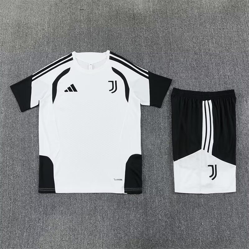 AAA Quality Juventus 26/27 White/Black Training Kit Jersey